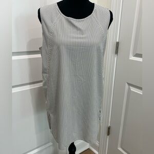Athleta Black and White Striped Sleeveless NWT Gym Workout Top Medium